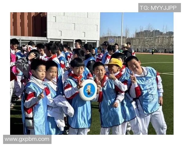 重庆飞盘队在极限运动嘉年华中的速度表现引发热议与关注 重庆飞盘队在极限运动嘉年华中的速度表现引发热议与关注