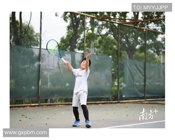 黄敏独家分享网球心得与技巧助你提升球技的秘密大公开 黄敏独家分享网球心得与技巧助你提升球技的秘密大公开