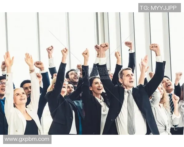 深圳排球队的力量变革引发热议全新战术与团队协作的崛起之路