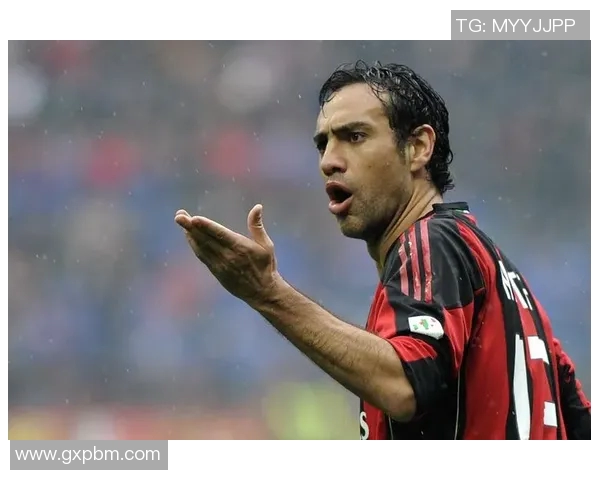 足球明星吐舌搞笑瞬间合集精彩图片展示球场上的幽默风采